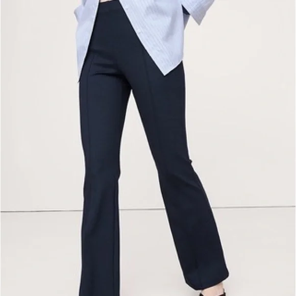 BANANA REPUBLIC NAVY FLARE EVERYWHERE PONTE PULL-ON PANT XL TALL - Picture 2 of 10